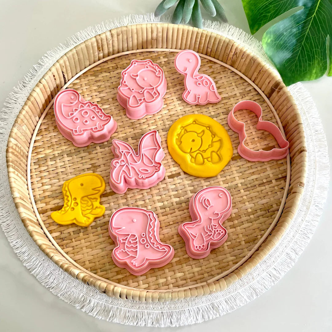 Wild Dough Cutters & Stamp Set - Dinosaurs