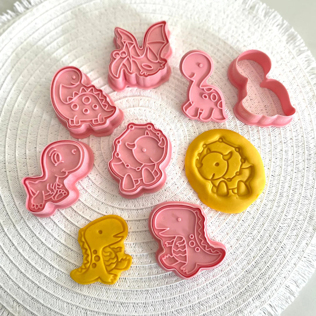 Wild Dough Cutters & Stamp Set - Dinosaurs