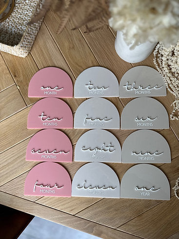 Blush/Beige Milestone Arch