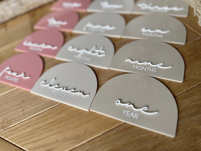 Blush/Beige Milestone Arch