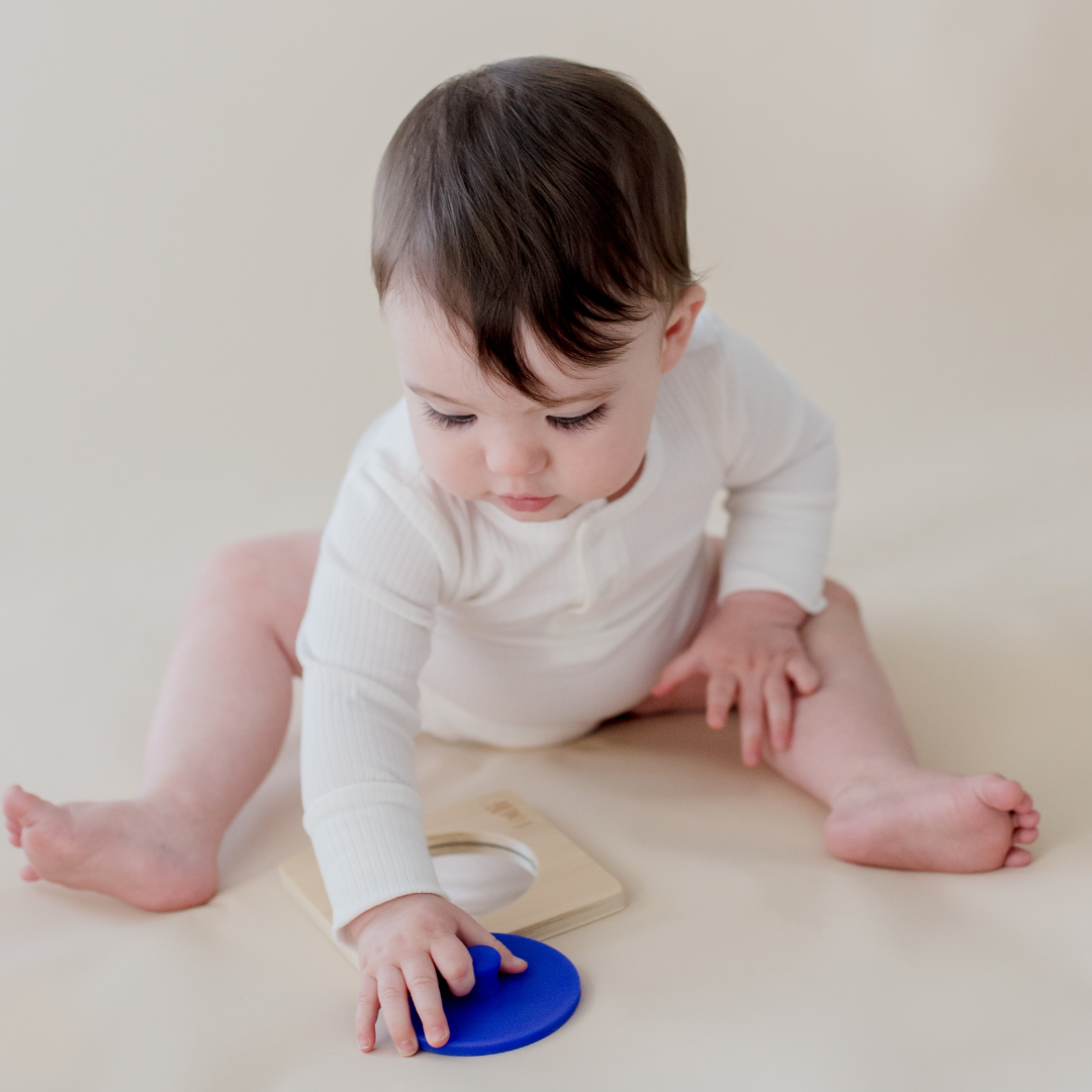 Totli -The Mirror Puzzle