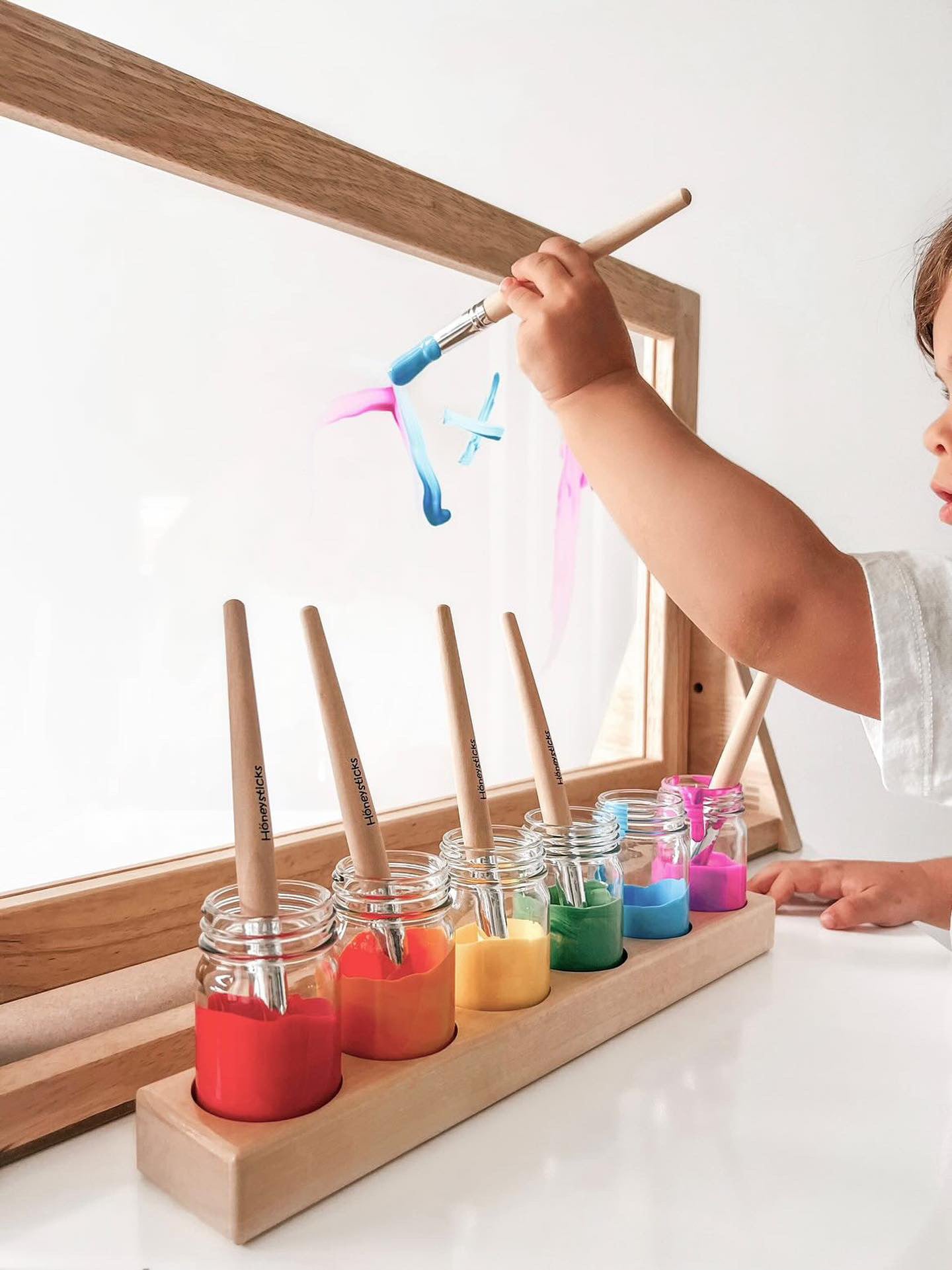 Qtoys - 4 In 1 Table Easel