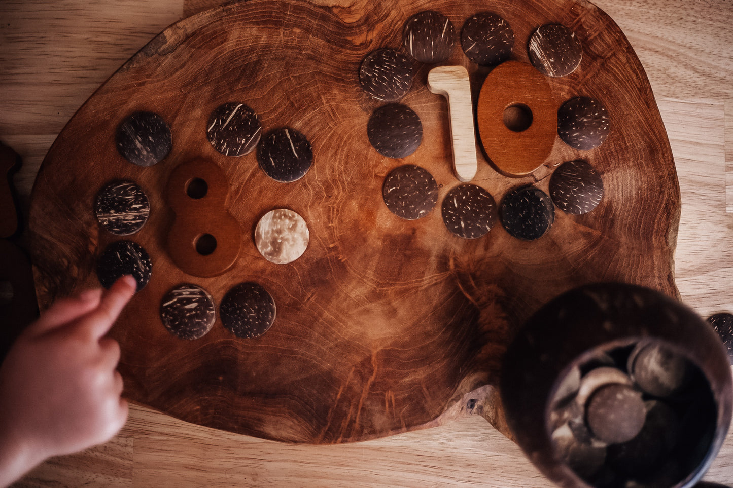 Qtoys - Coconut Counting Jars