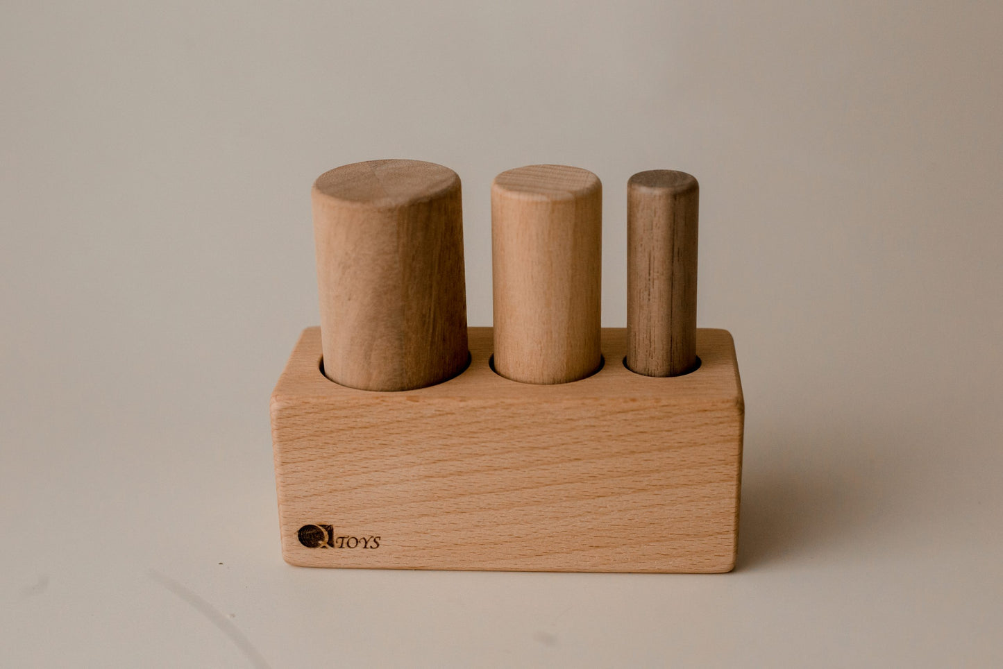 Qtoys - 3 Pole Puzzle