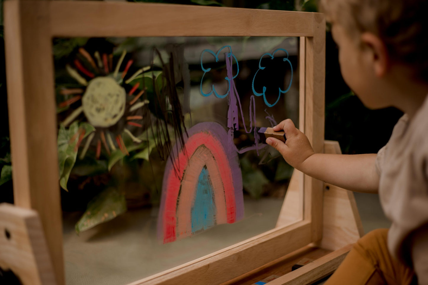 Qtoys - 4 In 1 Table Easel