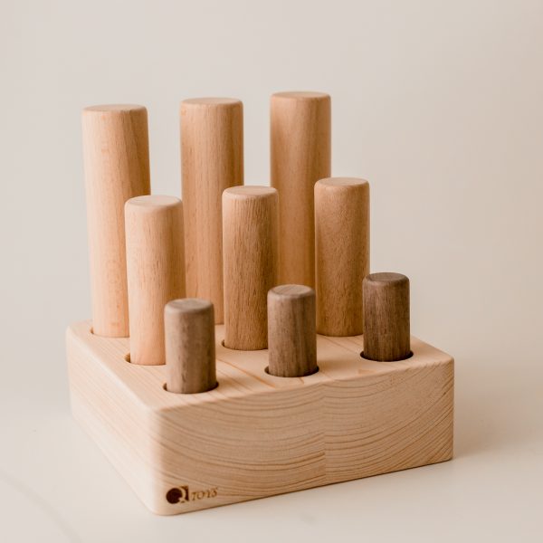 Qtoys - 9 Pole Puzzle