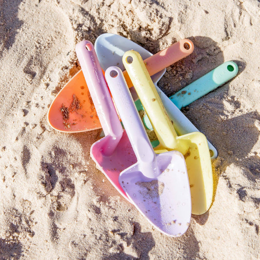 Little diggers beach spade: Mint