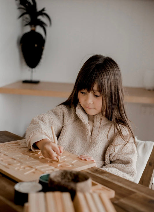 Qtoys - Capital Letter Writing Board