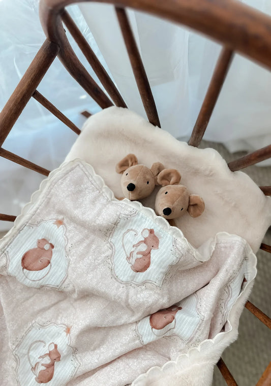 Pop Ya Tot Squeak Blanket