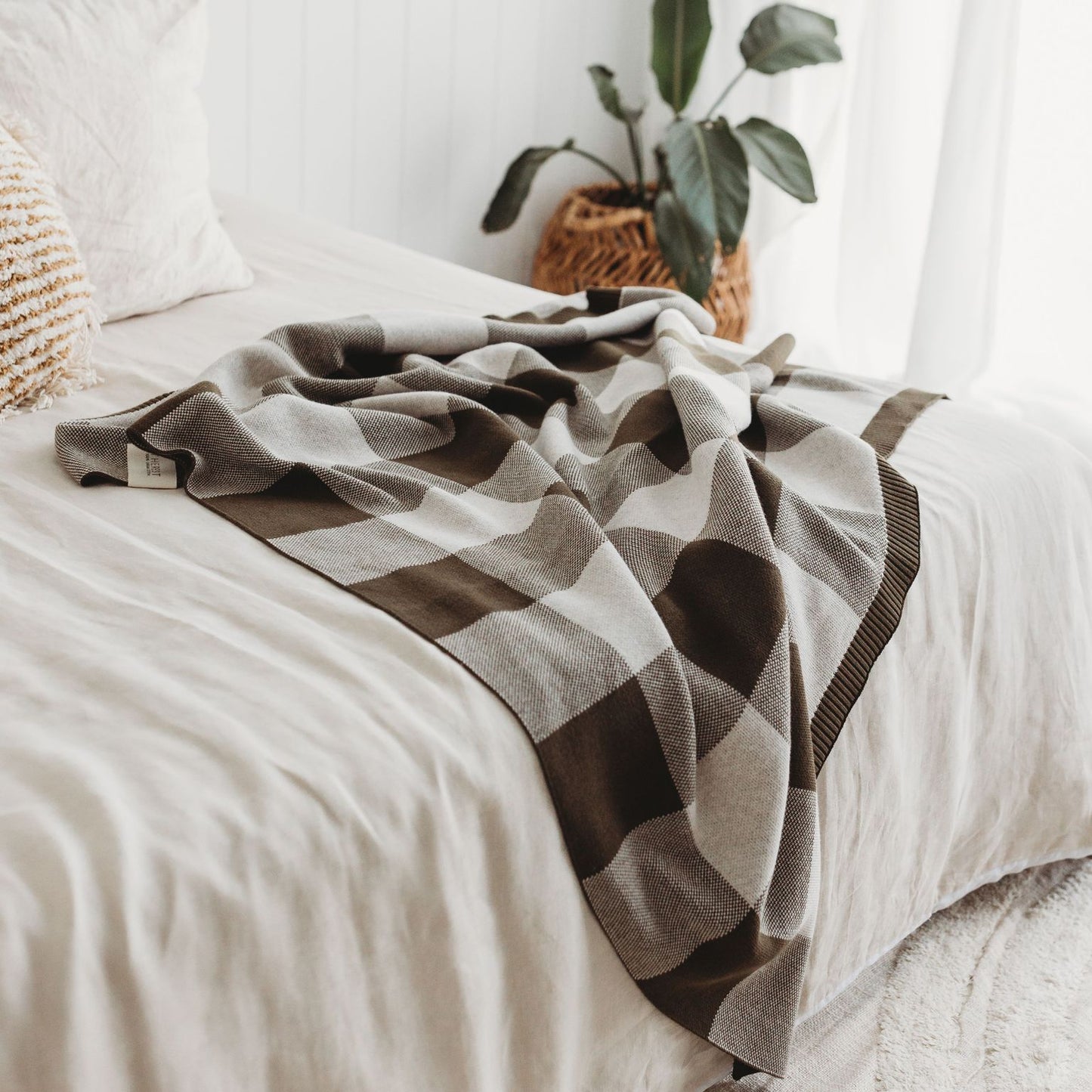 The Rest - organic Cotton Knit Blanket - Olive Gingham